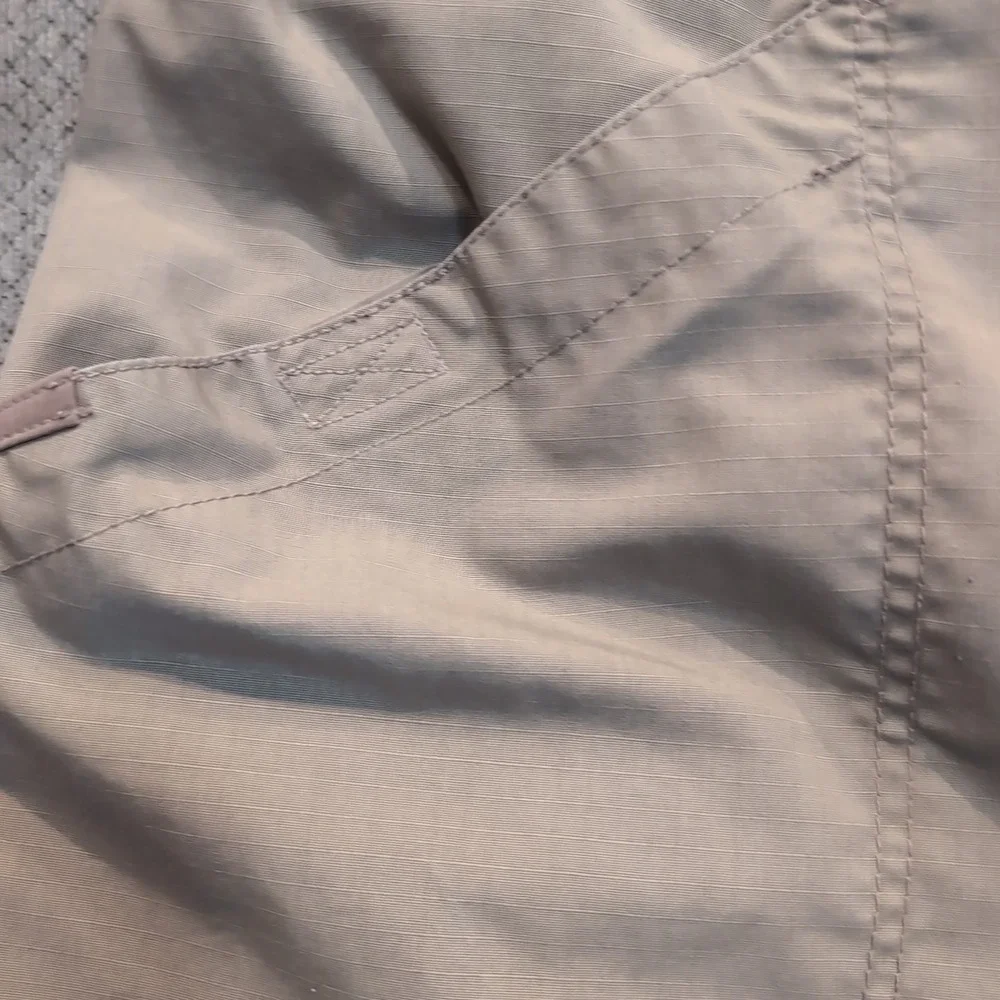 5.11 Tactical Men's Cargo Pants Size W40 L30 With Tons Of Pockets Tan Poly Blend